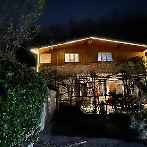 Al Cervo Tra I Laghi Bed & Breakfast
